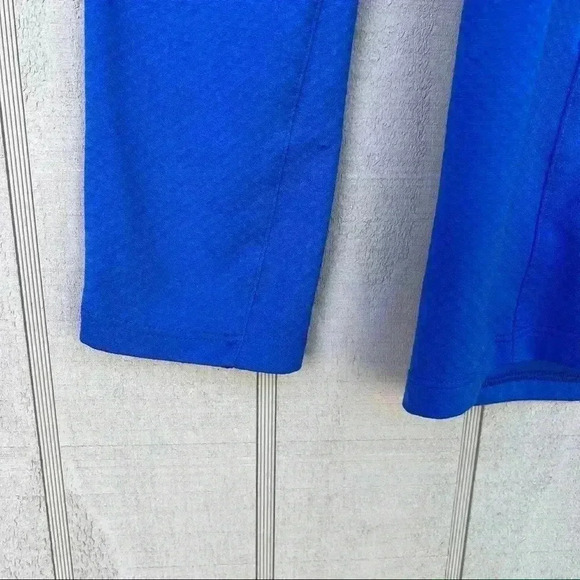 Under Armour Womens Blue Semi Fitted Pullover Size Medium - Picture 5 of 9